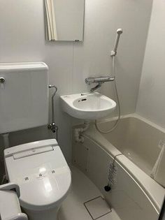 全国ビルニューオリンピアのトイレ、洗面台、ユニットバス