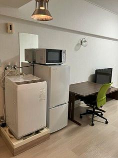 全国ビルニューオリンピアの室内 家具家電付き