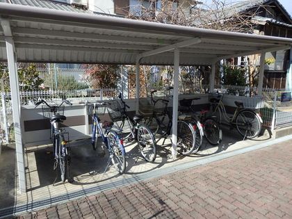 屋根付き駐輪場