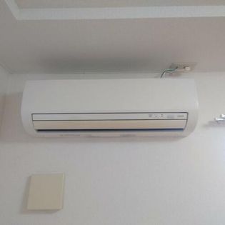 写真は同間取りの別部屋のものです。