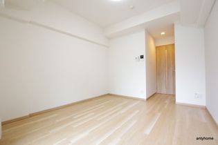 Live Casa城東中央の約6.9帖の洋室でスッキリ♪