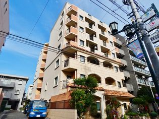 シェ・ルイの画像