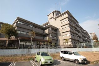 グランドパレス学園前D棟の画像