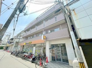 グレース栄の画像