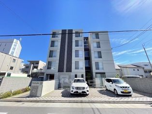 愛知県名古屋市昭和区鶴羽町2丁目の賃貸マンションの画像