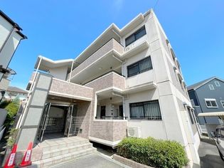 クレアヤマモトの画像