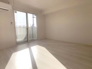 腰浜リバーサイドの居室・リビング