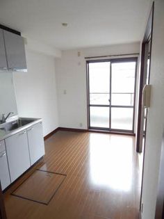 シャーメゾン弥永の画像