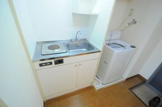 レオパレスHONDAのキッチンでお料理をお楽しみください