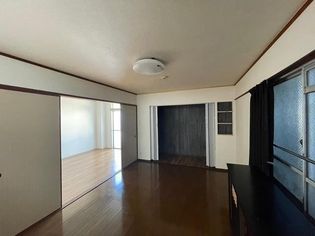 ノムラビルの画像