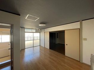 ノムラビルの画像