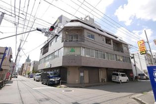 ヤマニビルの画像