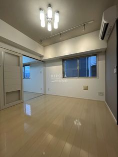 プルーム下到津の画像