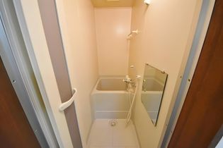 アプロード美園813のバス