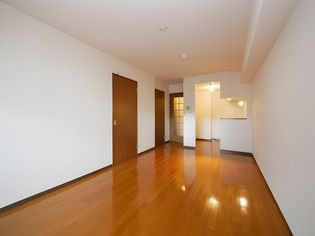 ラ・コンテ栄通の居室・リビング