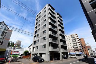 アヴェニュ近美前の画像