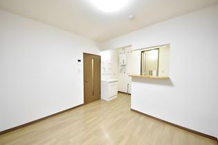 アプロード美園813の居室・リビング