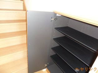 パークヒルズ高島の玄関