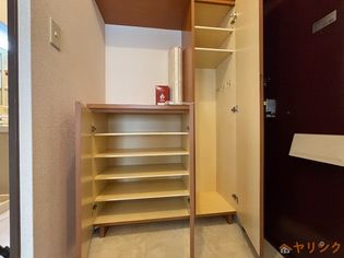 アベニューサンフラワーの玄関