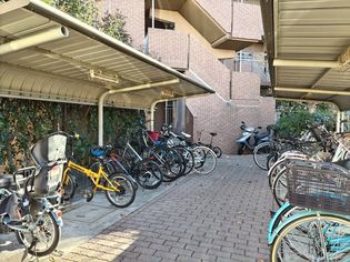 敷地内屋根付き駐輪場有★