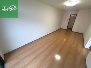 西部ハイツ平和公園の居室・リビング