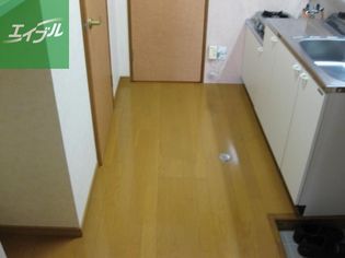 グリーンコート樺島の居室・リビング