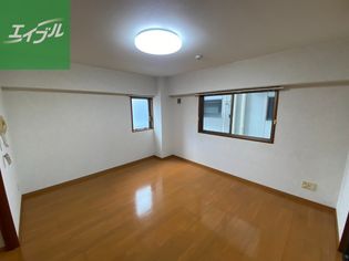 グリーンコート樺島の居室・リビング