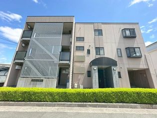 ファミーユ春日の画像