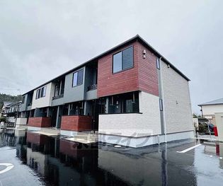 クレインコートの画像