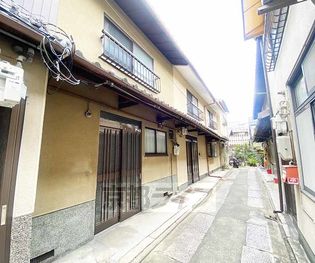 京都府京都市中京区姉大宮町東側の賃貸テラスハウスの画像