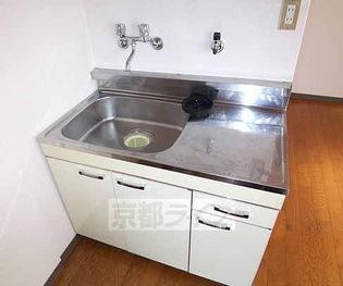 カーサ府庁前の画像