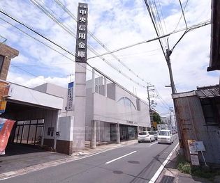 京都中央信用金庫 久津川支店まで445m 近鉄久津川駅東100m