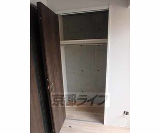 京都府京都市上京区南上善寺町の賃貸マンションのクローゼットです。