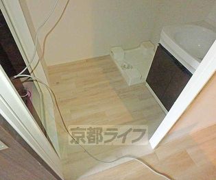 京都府京都市上京区南上善寺町の賃貸マンションの洗面所です。