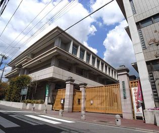 二条城北小学校まで166m 二条駅も徒歩圏内。綺麗な校舎の小学校です。