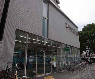 京都中央信用金庫堀川支店まで187m 四条堀川角に面しています