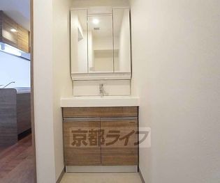 シルエラ御所南の便利なシャンプードレッサー。