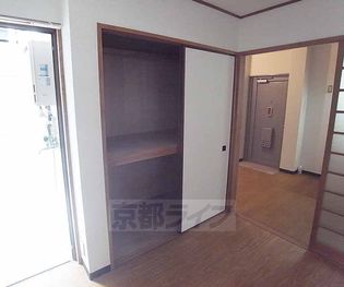 ユナイトハイツの奥行きと幅が充分にあります