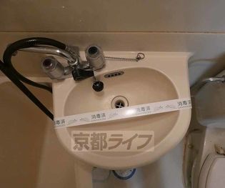 プルミエール増見の洗面台です。