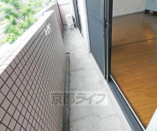 リアライズ金閣寺のバルコニです。