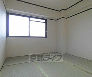 リアライズ金閣寺の和室です。