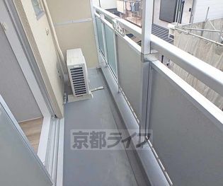 カーサ船岡山の風当たりの良いバルコニーです。