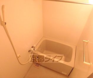 マ・アビタションの浴室です。