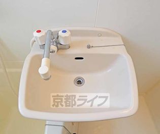 アルカス千本通の洗面所です。