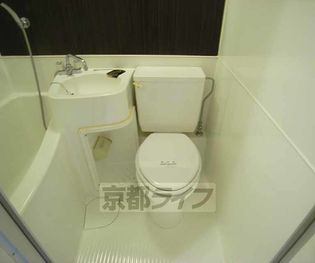 京都今出川レジデンスのトイレです。