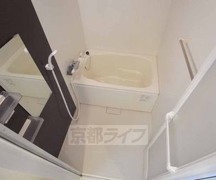 マリーベルウィングの広くくつろげるバスルームです