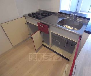 マリーベルウィングの収納スペースも豊富で使い勝手のよいキッチンです・