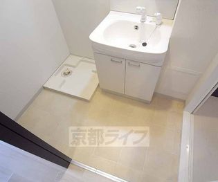 マリーベルウィングのきれいで広い脱衣スペースです・