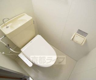 ブランドールO&Kのもちろんウォシュレットです。