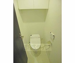 グランスイート鴨川のトイレです